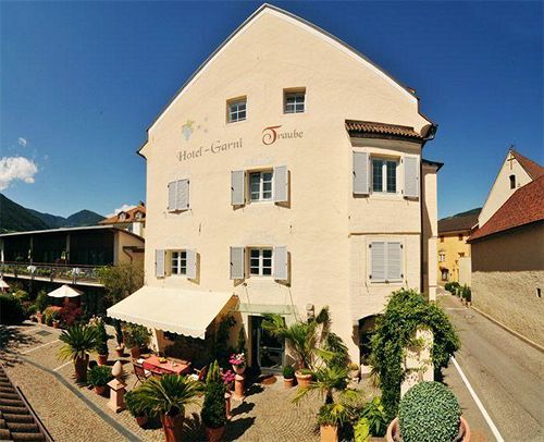 Hotel Traube Брессаноне Экстерьер фото