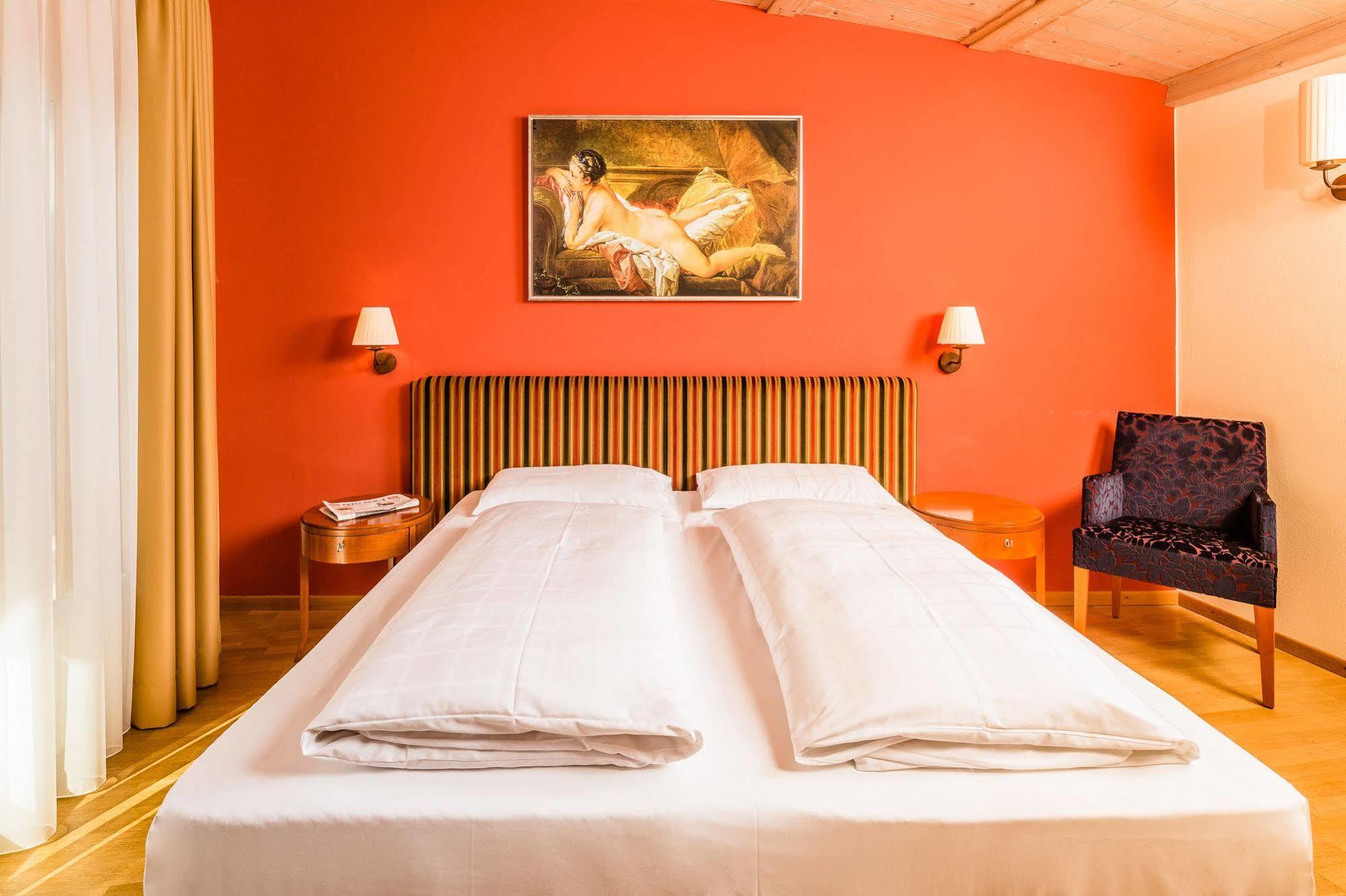 Hotel Traube Брессаноне Экстерьер фото